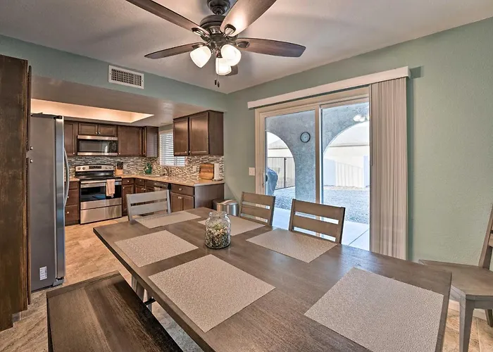 Vakantiehuis 3 Mi To Water: Havasu Gem W/ Fire Pit & Grill